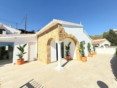 Villa zum verkauf in Torrox, Malaga