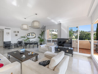Apartment for sale in Marbella, Malaga
