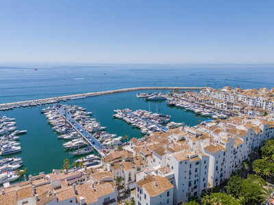Apartment for sale in Marbella, Malaga