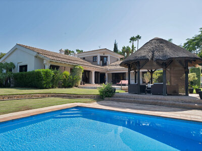Villa te koop in Estepona, Malaga