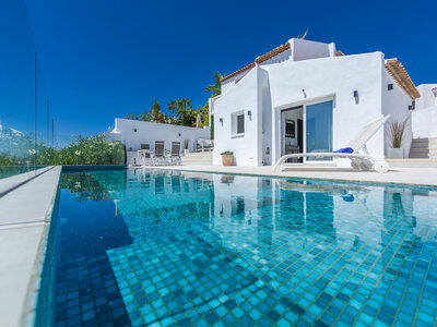 Villa en venta en Estepona, Malaga
