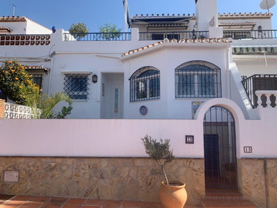 Villa en venta en Nerja, Malaga