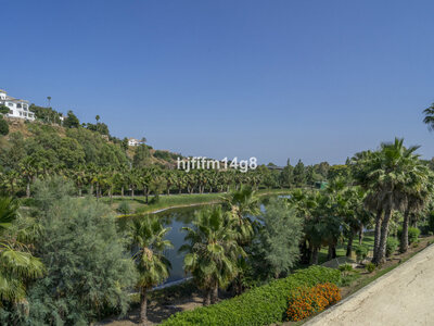 Apartment for sale in Benahavis, Malaga
